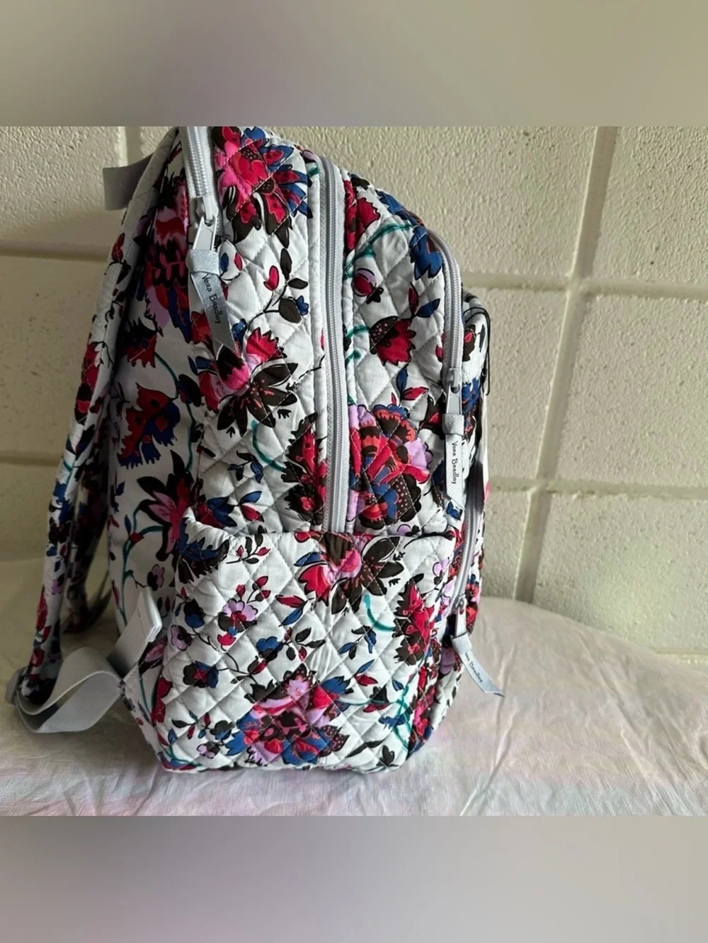 NWT Vera Bradley Essential Large Backpack  Vineyard Floral - Picture 5 of 9